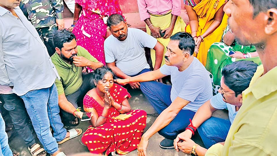 Giridih News : नौ नामजद समेत 200 अज्ञात पर प्राथमिकी