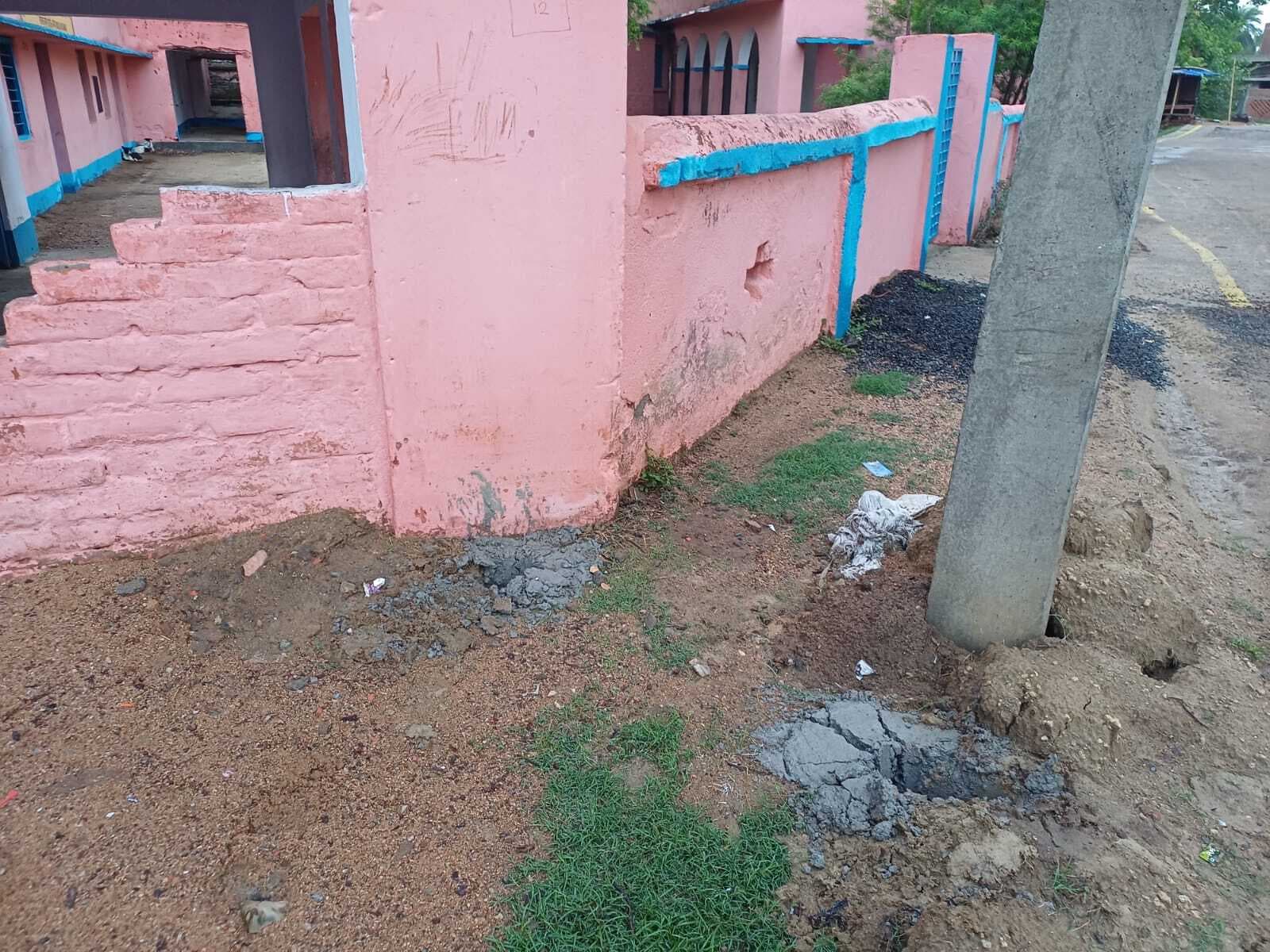 Banka, प्रभात खबर की खबर का असर: नगर पंचायत ने हटाया गलत बोर्ड