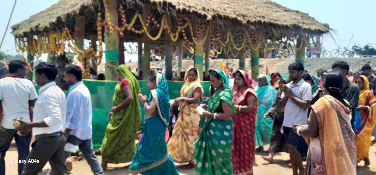 Banka, भीषण बारिश से गोविंदपुर महायज्ञ में नुकसान, पंडाल गिरा