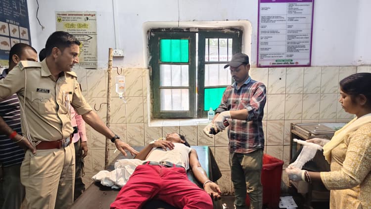 Supaul, मोबाइल छिनतई का विरोध करने पर दो युवकों पर चाकू से हमला, एक गंभीर