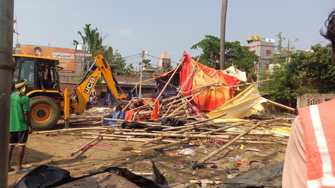 अतिक्रमणकारियों पर कार्रवाई, चार दुकानदारों से वसूला जुर्माना