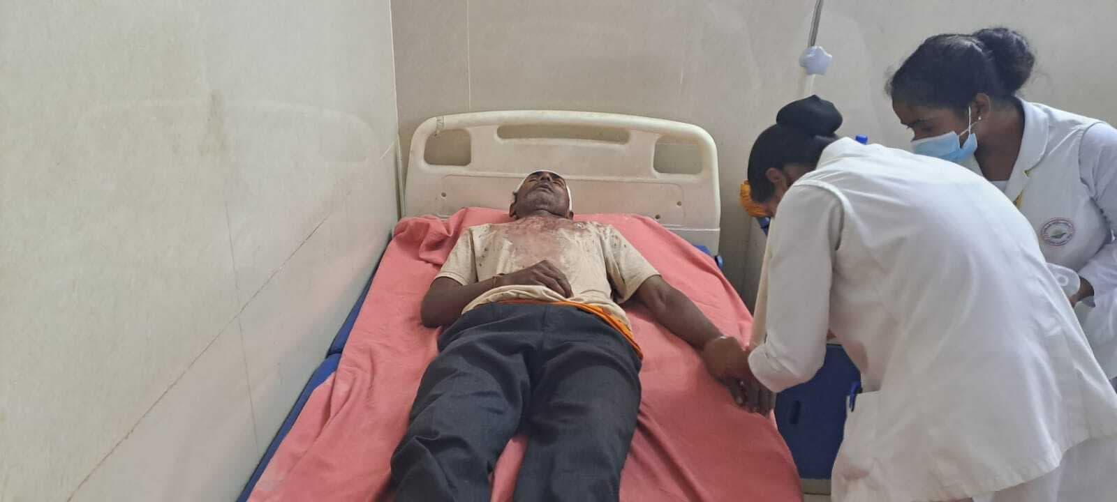 सिगरेट के पैसे को लेकर विवाद, बारातियों ने दुकानदार को पीटा
