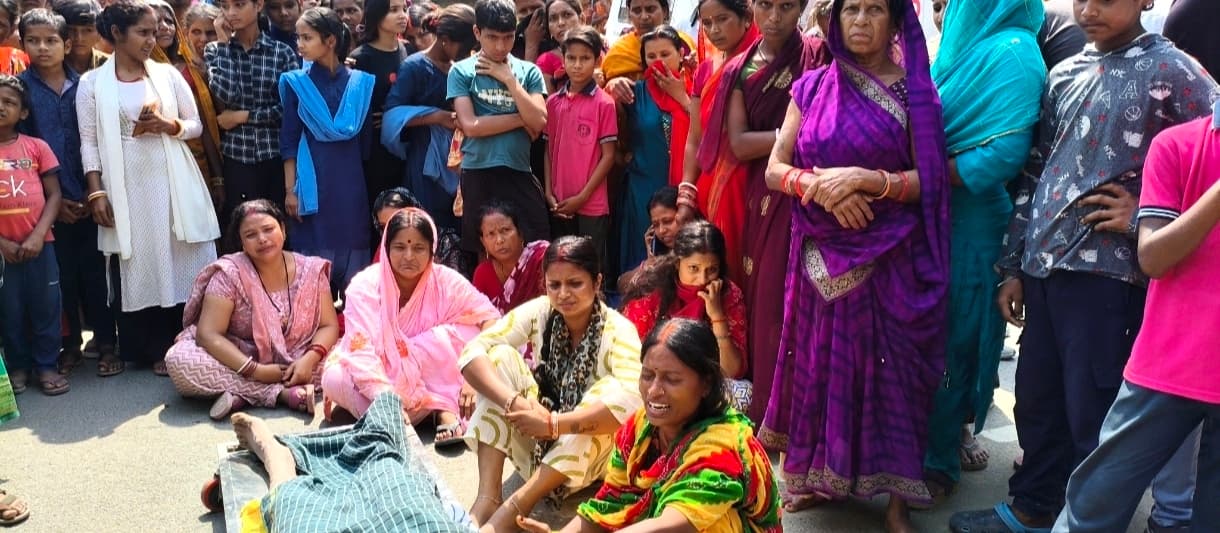 तालाब में मिला लापता छात्र का शव, परिजनों ने लगाया हत्या का आरोप