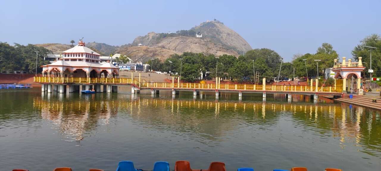 BANKA : जिले के मंदिरों में आज का दर्शन