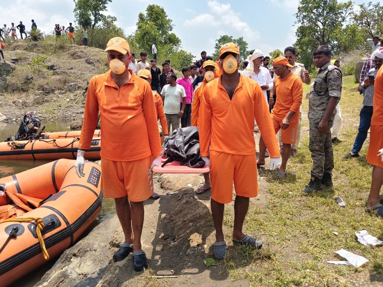 Deoghar News : बंद पत्थर खदान में डूबे किशोर का 22 घंटे बाद मिला शव