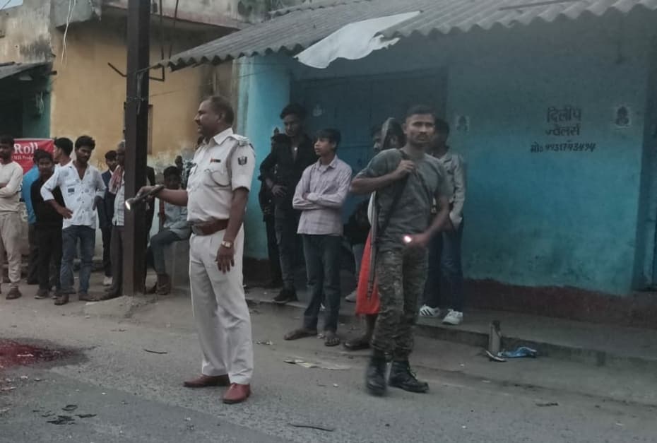 BANKA : बारात आये किशोर को हाइवा ने कुचला, मौके पर मौत