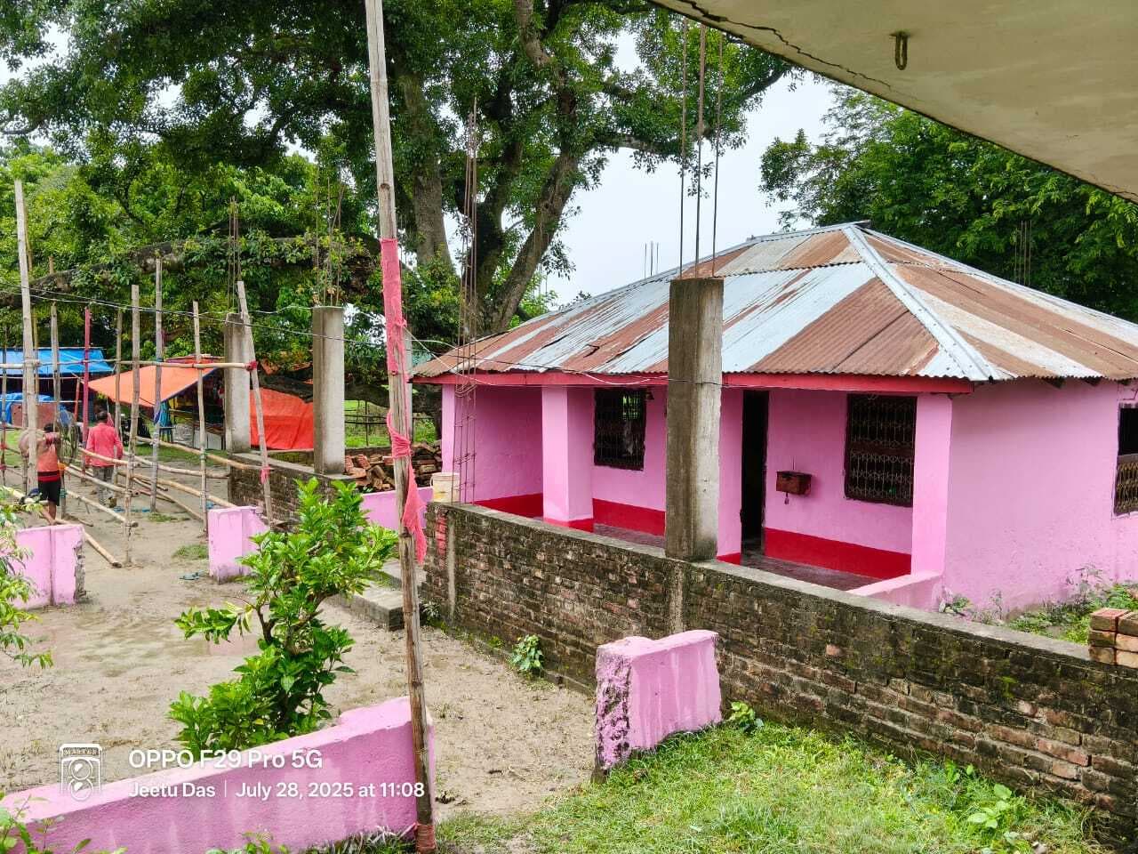 ARARIA : भरगामा पैकपार के प्रसिद्ध बिषहरी स्थान में दूर-दराज के श्रद्धालु करतें हैं आराधना