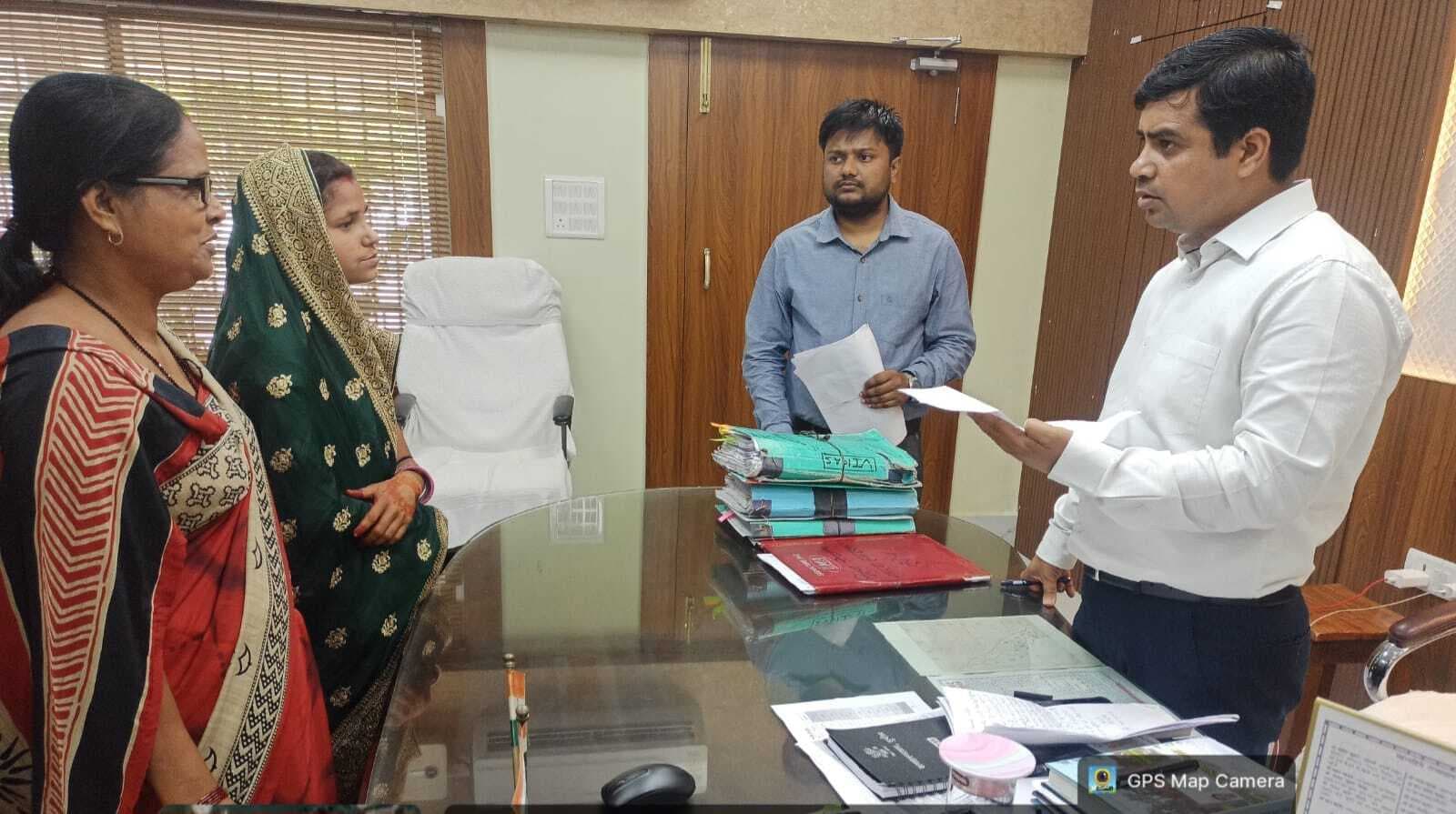 SUPAUL : जिलाधिकारी ने सुनी आम लोगों की समस्याएं, अधिकारियों को दिए त्वरित कार्रवाई के निर्देश