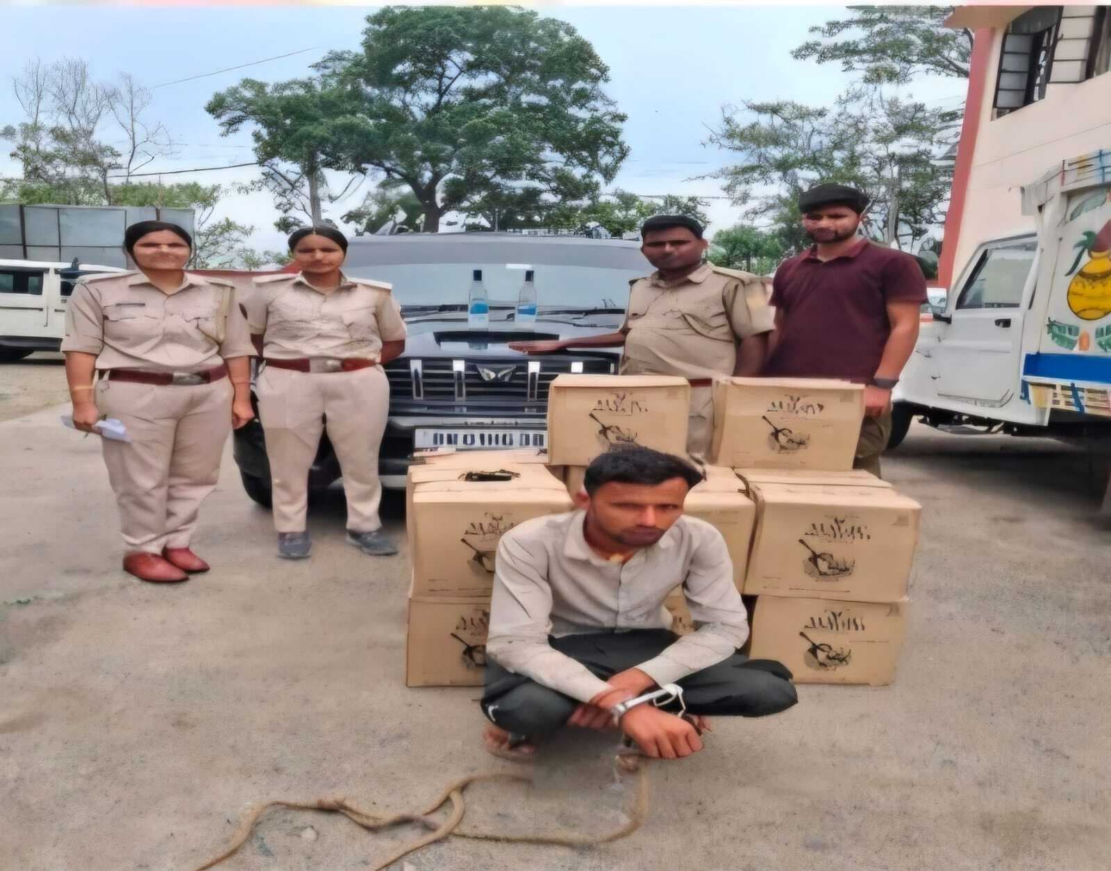 ARARIA : विदेशी शराब की बड़ी खेप जब्त, स्कॉर्पियो के साथ तस्कर गिरफ्तार