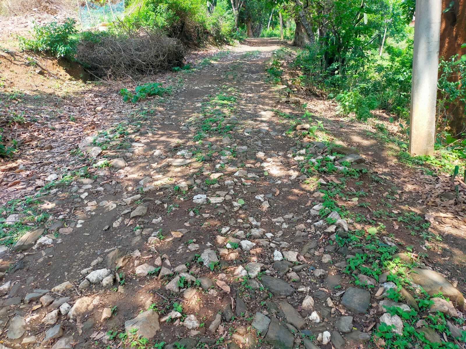 शिलान्यास के तीन साल बाद भी निर्माण कार्य शुरू नहीं