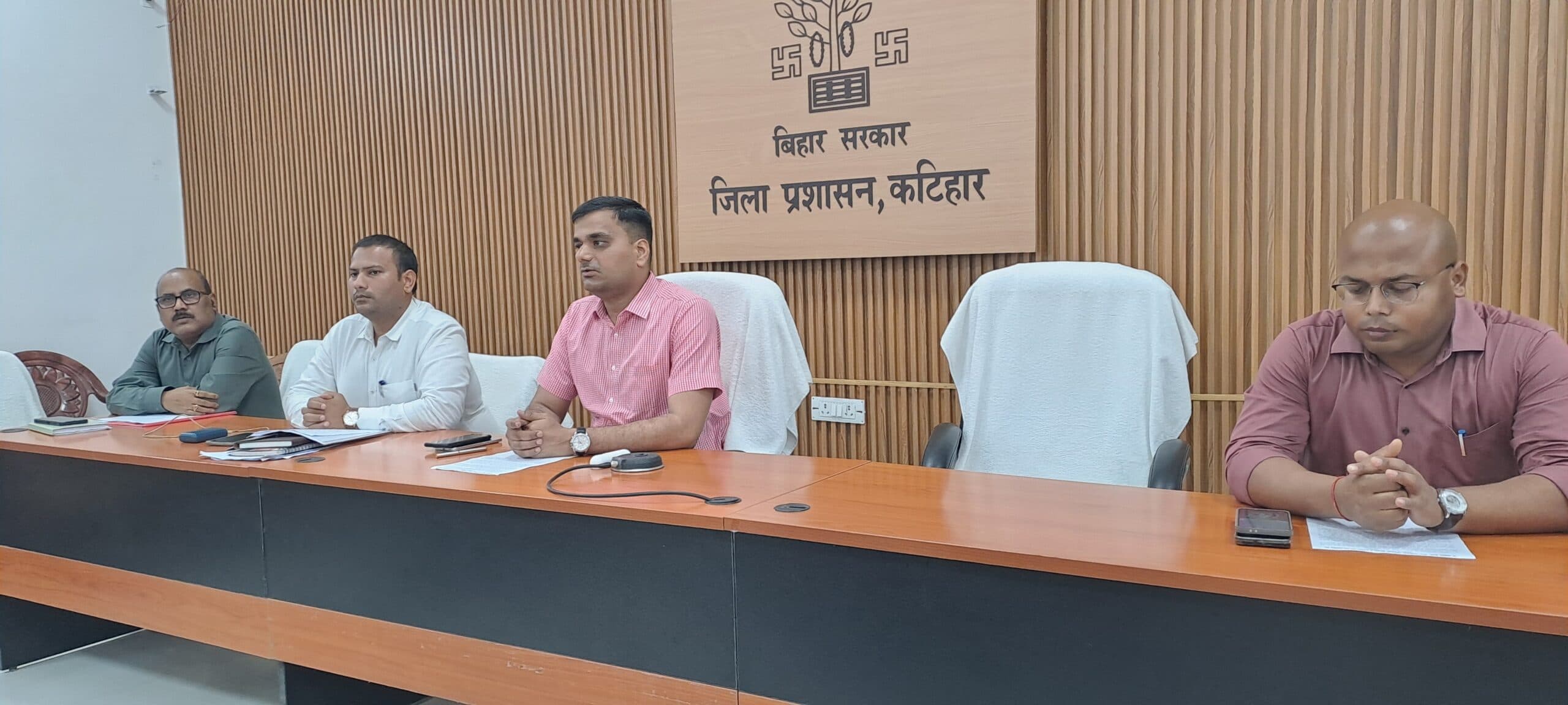 हवाई हमले व ब्लैकआउट को लेकर कल शाम 7.00 से 7.15 तक लाइट को रखें बंद : डीएम