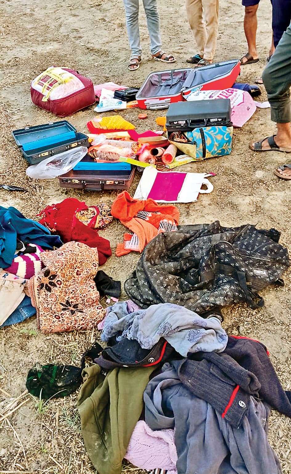 Gopalganj News : विजयीपुर के कोरेया गांव में चोरों ने दो घरों को खंगाला, ग्रामीणों में भारी आक्रोश