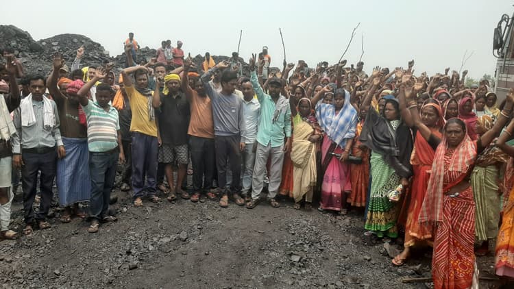 Bokaro News : कारो परियोजना के लोकल सेल में विवाद, कोयला लोडिंग कार्य ठप