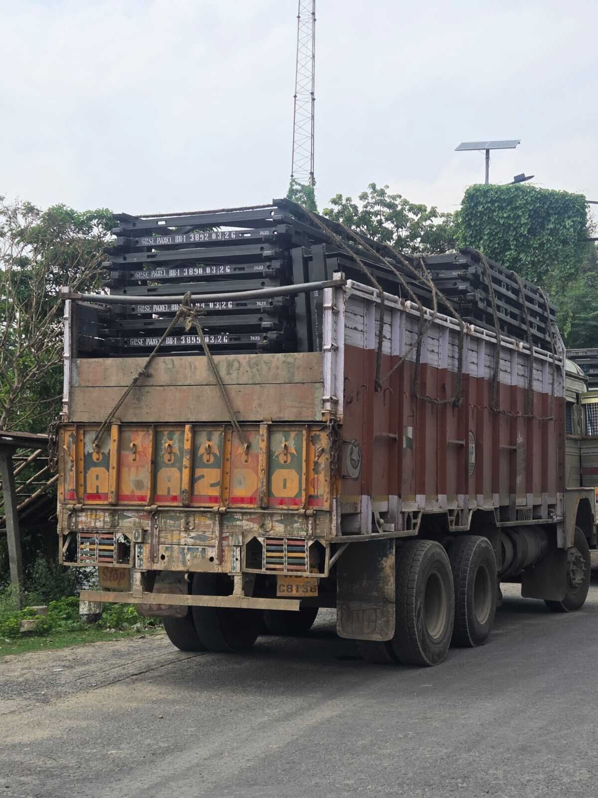 BHAGALPUR : बेली ब्रिज निर्माण को लेकर तीन गाड़ी सामान कोलकाता से पहुंचा भागलपुर