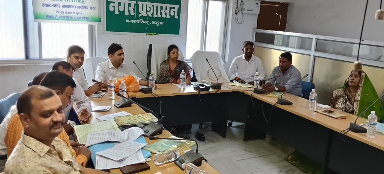 स्कूल-कॉलेज की लड़कियों को लाने-ले जाने के लिए खरीदी जायेगी पिंक वैन