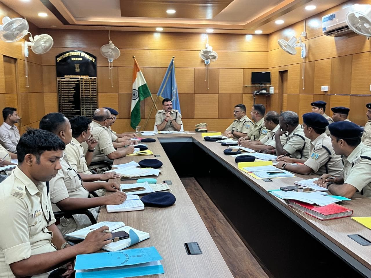 अपराध नियंत्रण के लिए रात्रि में चलाएं जांच अभियान : एसपी