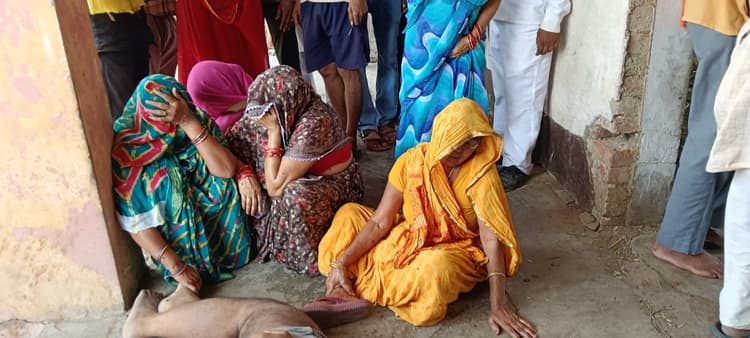 दिनारा फिलिंग स्टेशन के मालिक का शव संदिग्ध हालात में बरामद