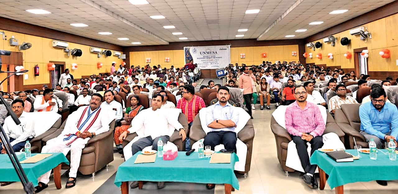 Jharsuguda News: विकसित और नये ओडिशा के निर्माण के लिए सफल और सक्षम छात्र अत्यंत आवश्यक : सुरेश पुजारी