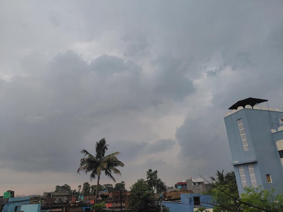 BANKA : आज आसमान रहेगा साफ, एक दो जगहों पर हल्की व मध्यम बारिश की संभावना