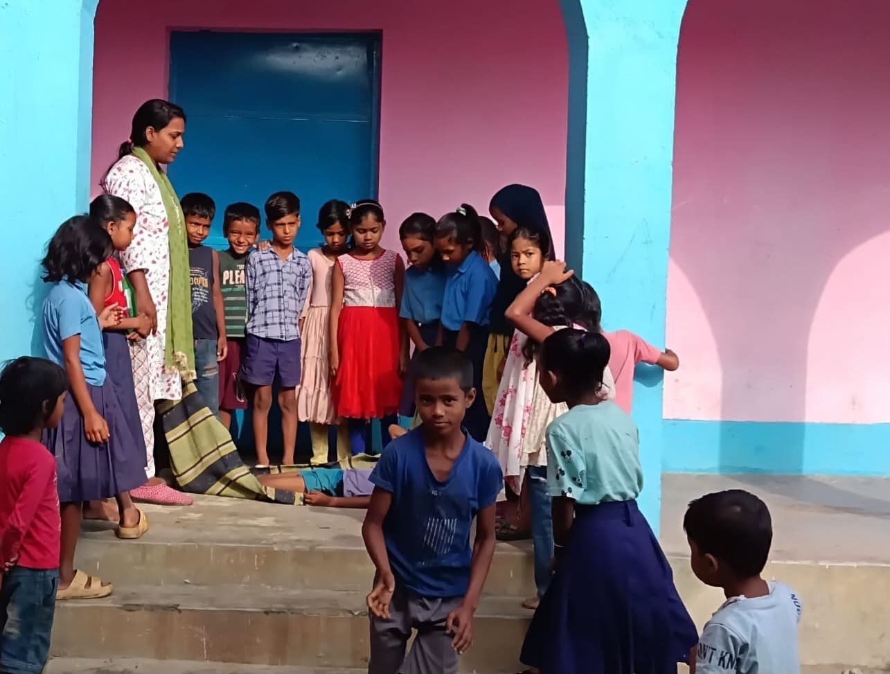 मनिहारी के नया प्रावि तिनकौड़िया पूरब टोला में कराया मॉकड्रिल
