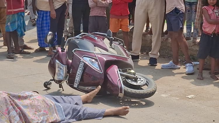 Bhagalpur news अनियंत्रित ट्रक के कुचलने से शिक्षिका की मौत, पति घायल