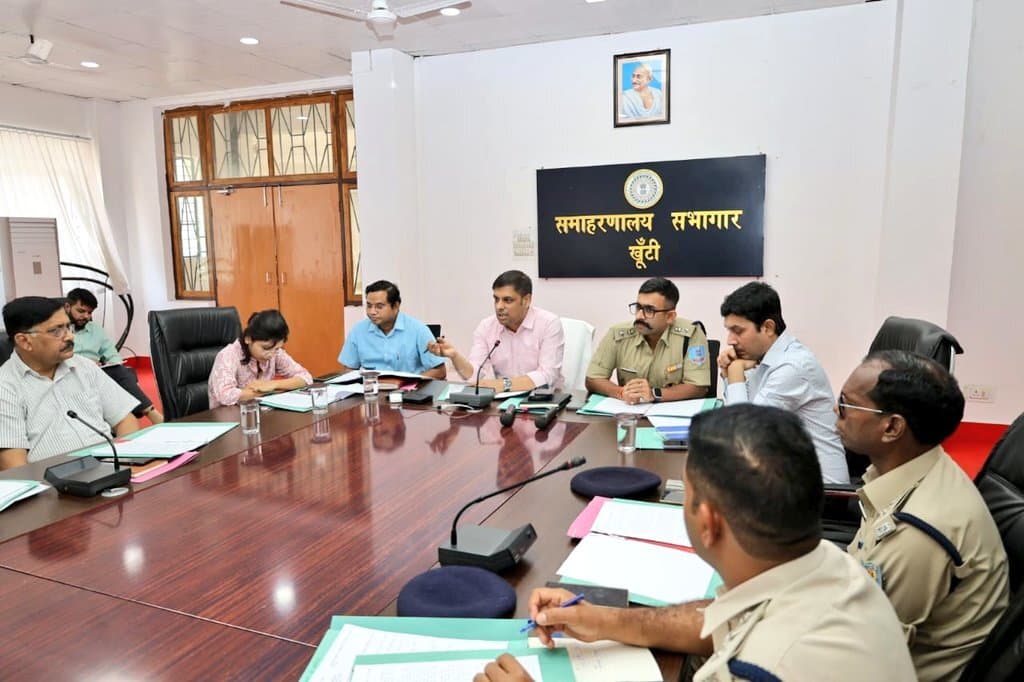 जिले में अफीम की खेती रोकने के लिए ड्रोन से भी करते रहेें निगरानी