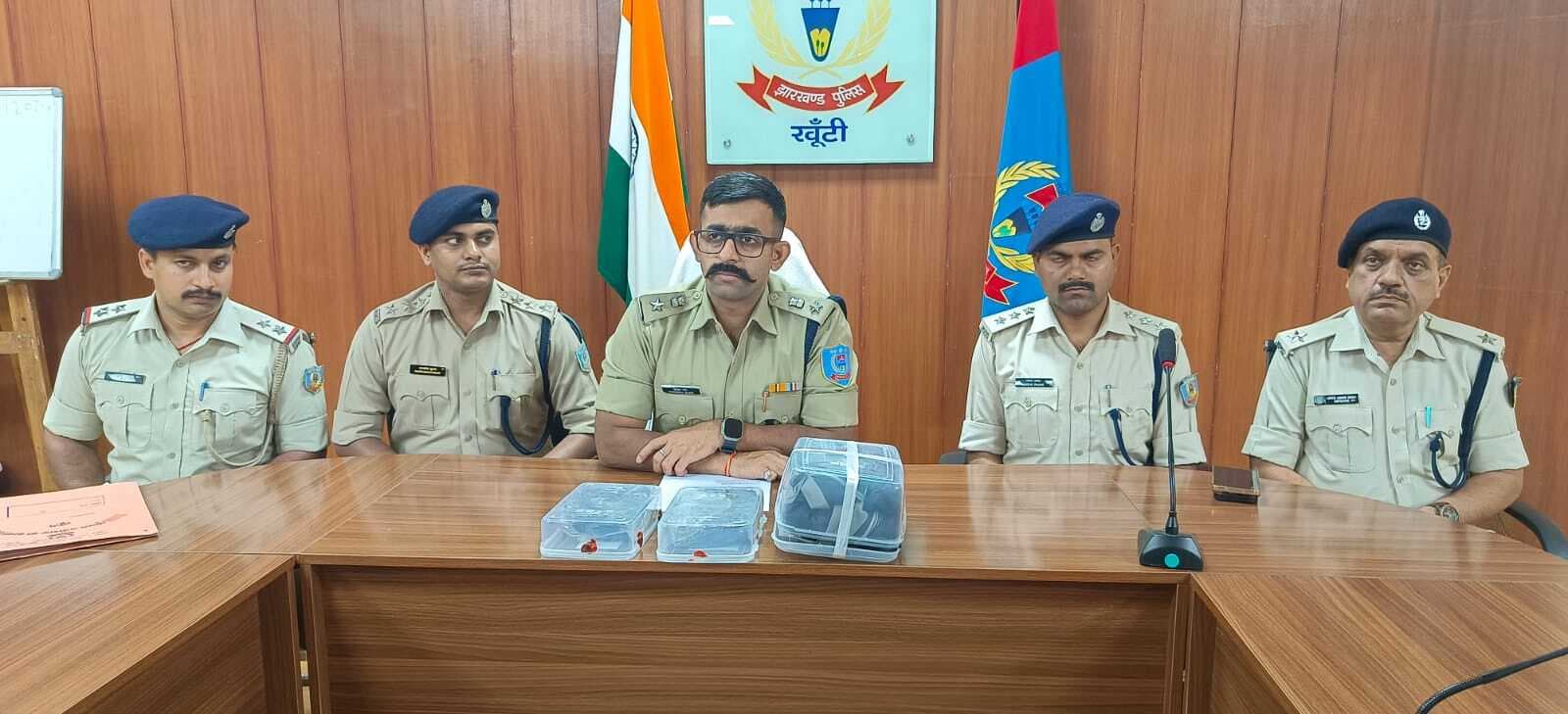 खूंटी से दो किलो अवैध अफीम व मुरहू से 231 किलोग्राम अवैध डोडा बरामद