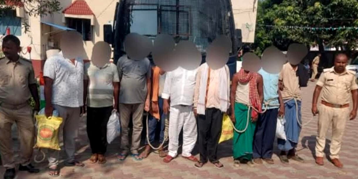 नारदीगंज में पुलिस टीम पर हमला और दारोगा को कुचलने के मामले में 28 गिरफ्तार