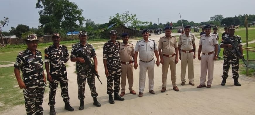 सीमा क्षेत्र में एसएसबी व पुलिस ने चलाया संयुक्त गश्ती अभियान