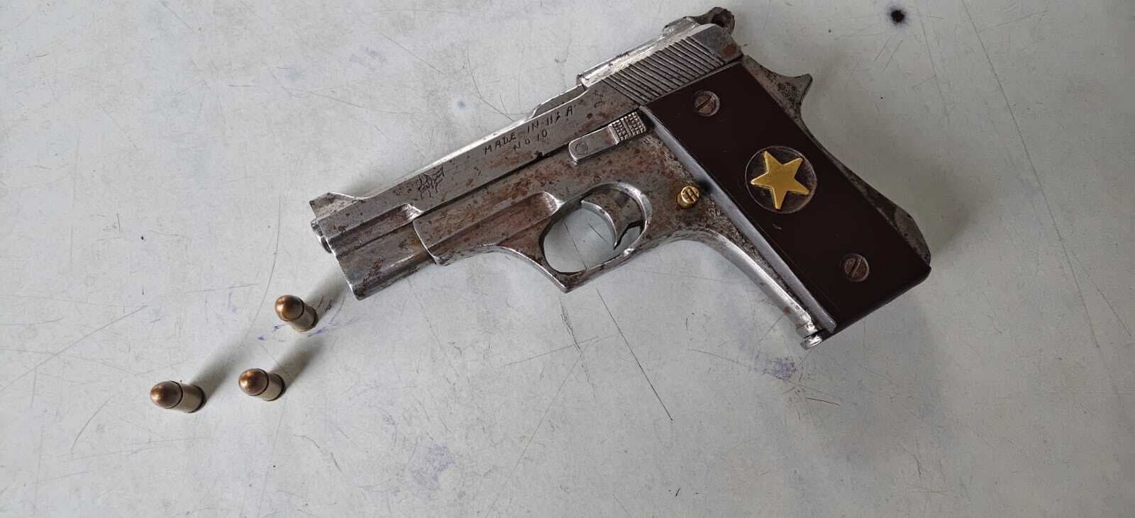 Katihar : देसी पिस्टल व गोलियों के साथ युवक गिरफ्तार, मनसाही में रातभर चली छापेमारी