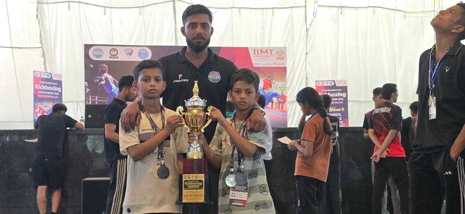 कैमूर के कोटसा के दो सगे भाइयों ने किक-बॉक्सिंग में जीते गोल्ड व सिल्वर