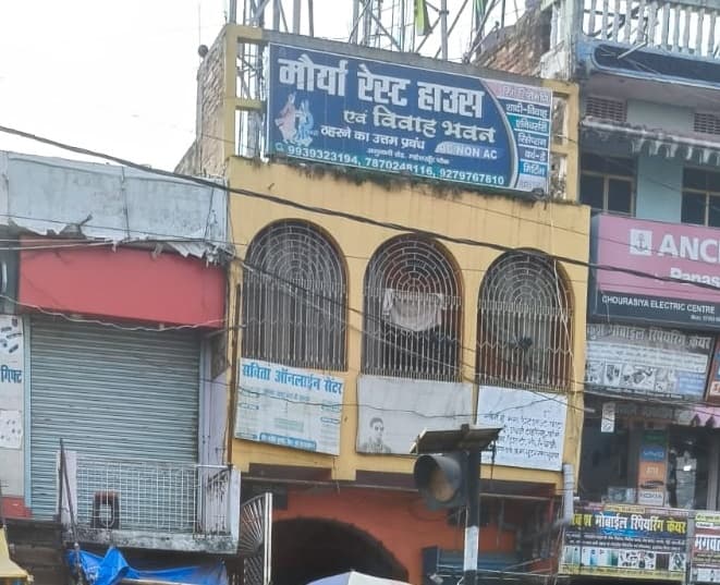 मौर्या रेस्ट हाउस के संचालक सह सरपंच पति व पुत्र सहित सात महिला-पुरुष सैक्स रैकेट मामले में गिरफ्तार