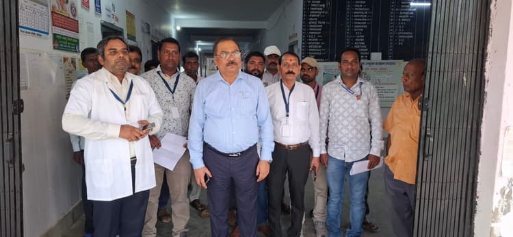 Giridih News :लोगों को सुविधा के लिए तत्पर रहें : सीएस