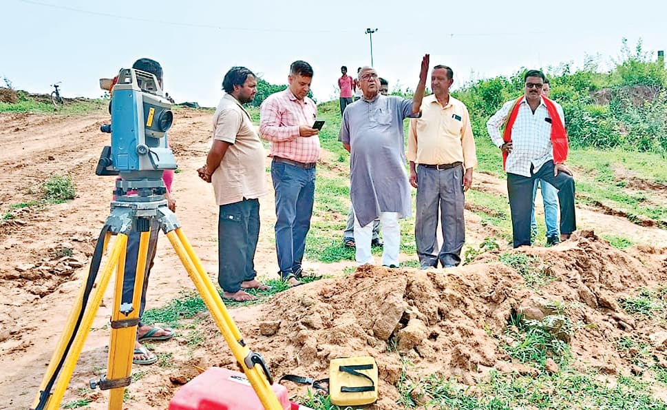 Jamshedpur News : भुइयांडीह-मानगो पुल निर्माण कार्य की धीमी गति पर सरयू राय ने जतायी चिंता