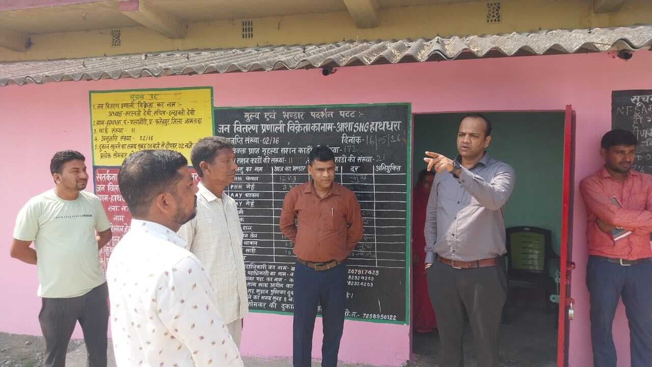 एसडीओ ने पालाजोरी पंचायत में की योजनाओं की जांच