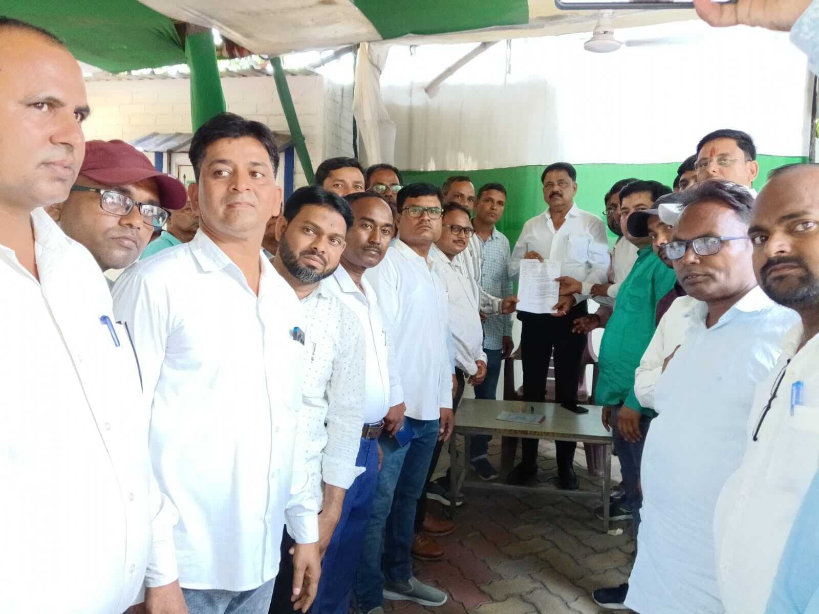Giridih News :सीटेट उत्तीर्ण सहायक अध्यापकों ने सीधी नियुक्ति को ले खोला मोर्चा