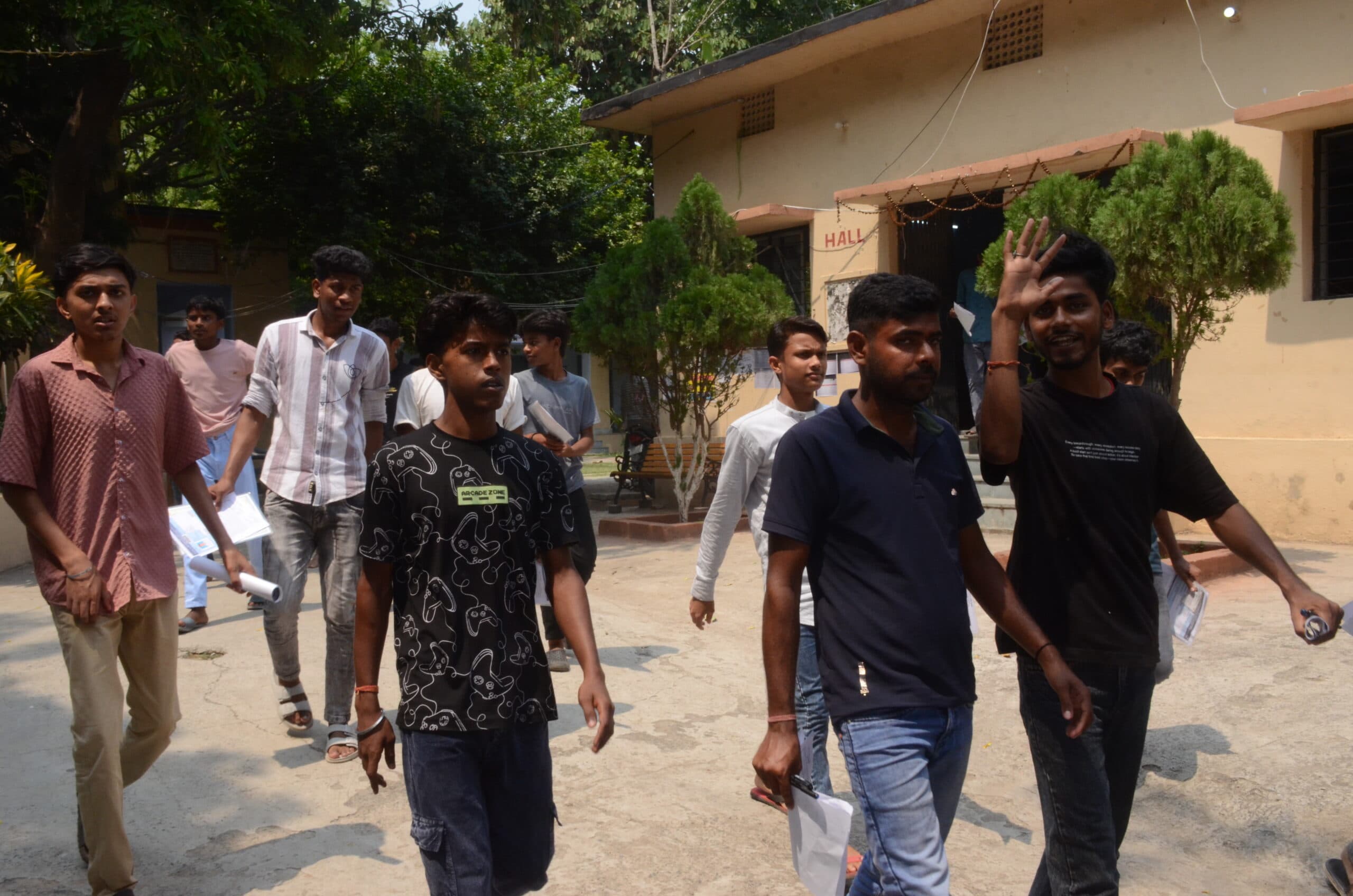 bhagalpur news. जिले के 18 केंद्रों पर सीएटी परीक्षा संपन्न