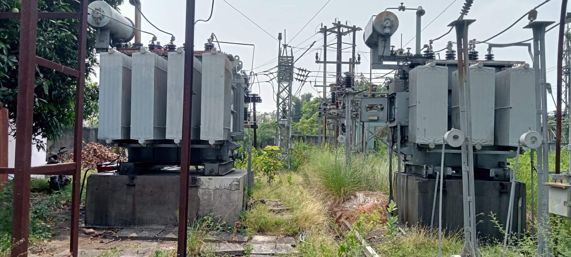 लचर बिजली व्यवस्था से लोग परेशान, भीषण गर्मी में आपूर्ति ठप