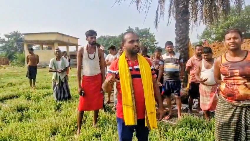 चिलकारा गांव में श्मशान भूमि पर पुल निर्माण को लेकर असंतोष