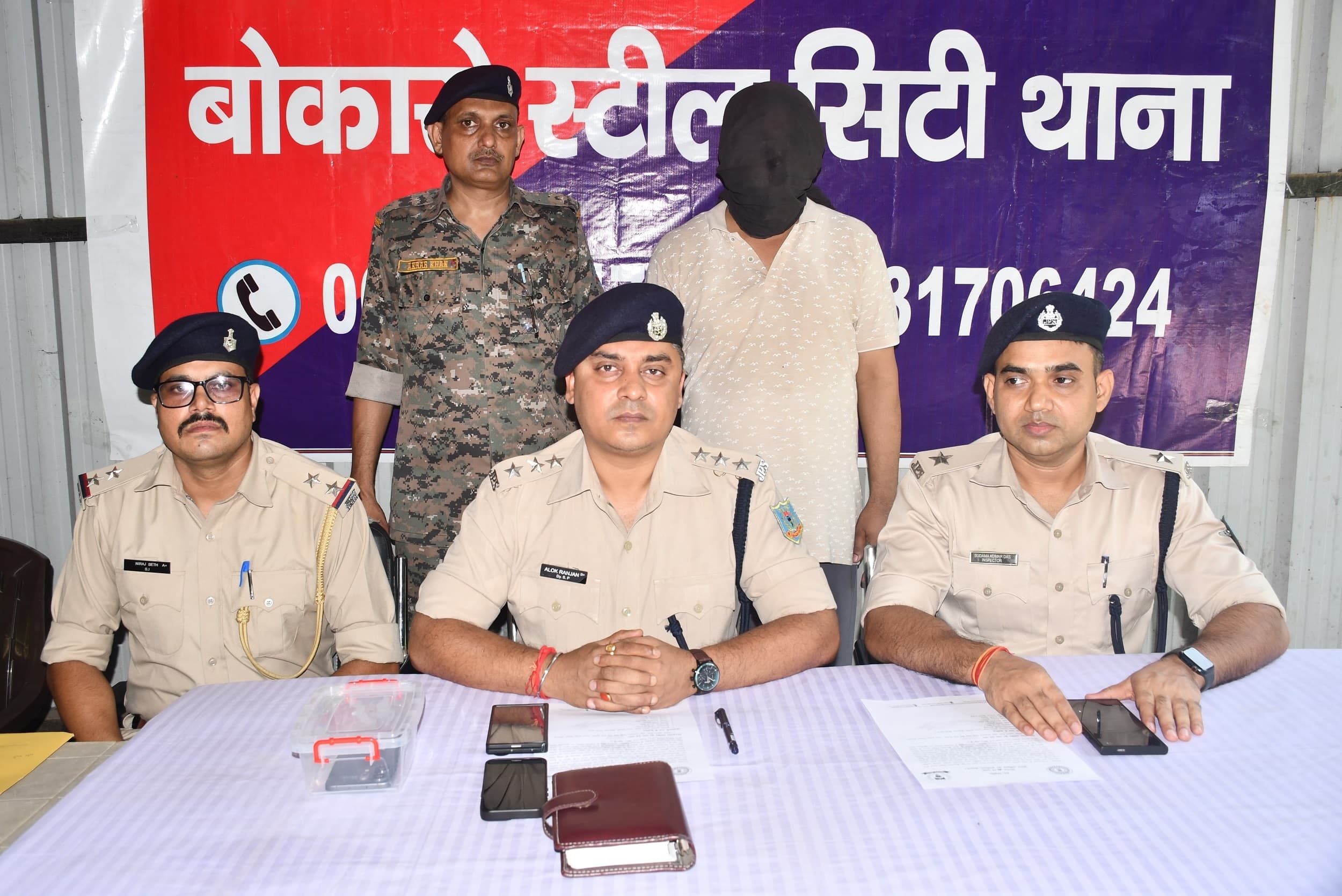 Bokaro News : चोरी की पांच बाइक के साथ दो युवक गिरफ्तार