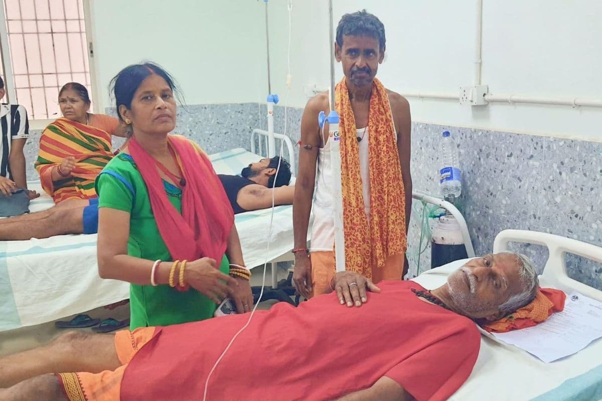 कांवर लेकर बाबाधाम जा रहे खगड़िया के शिवभक्त की बिगड़ी तबियत, सीएचसी में भर्ती