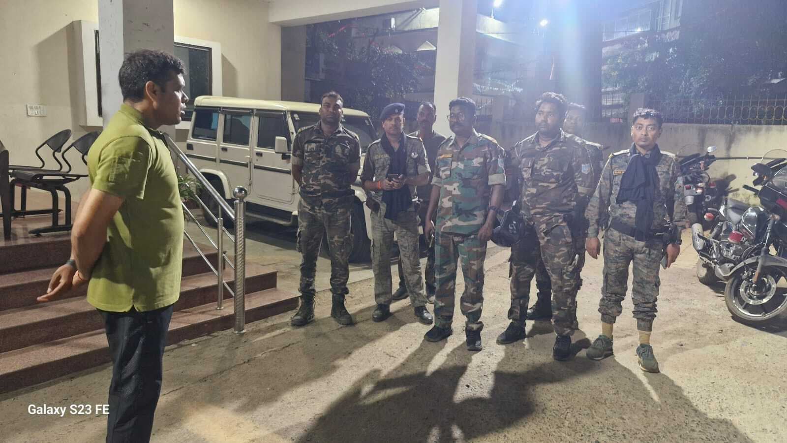 बढ़ती चोरी की घटनाओं पर अंकुश लगाने के लिए पुलिस टीम गठित