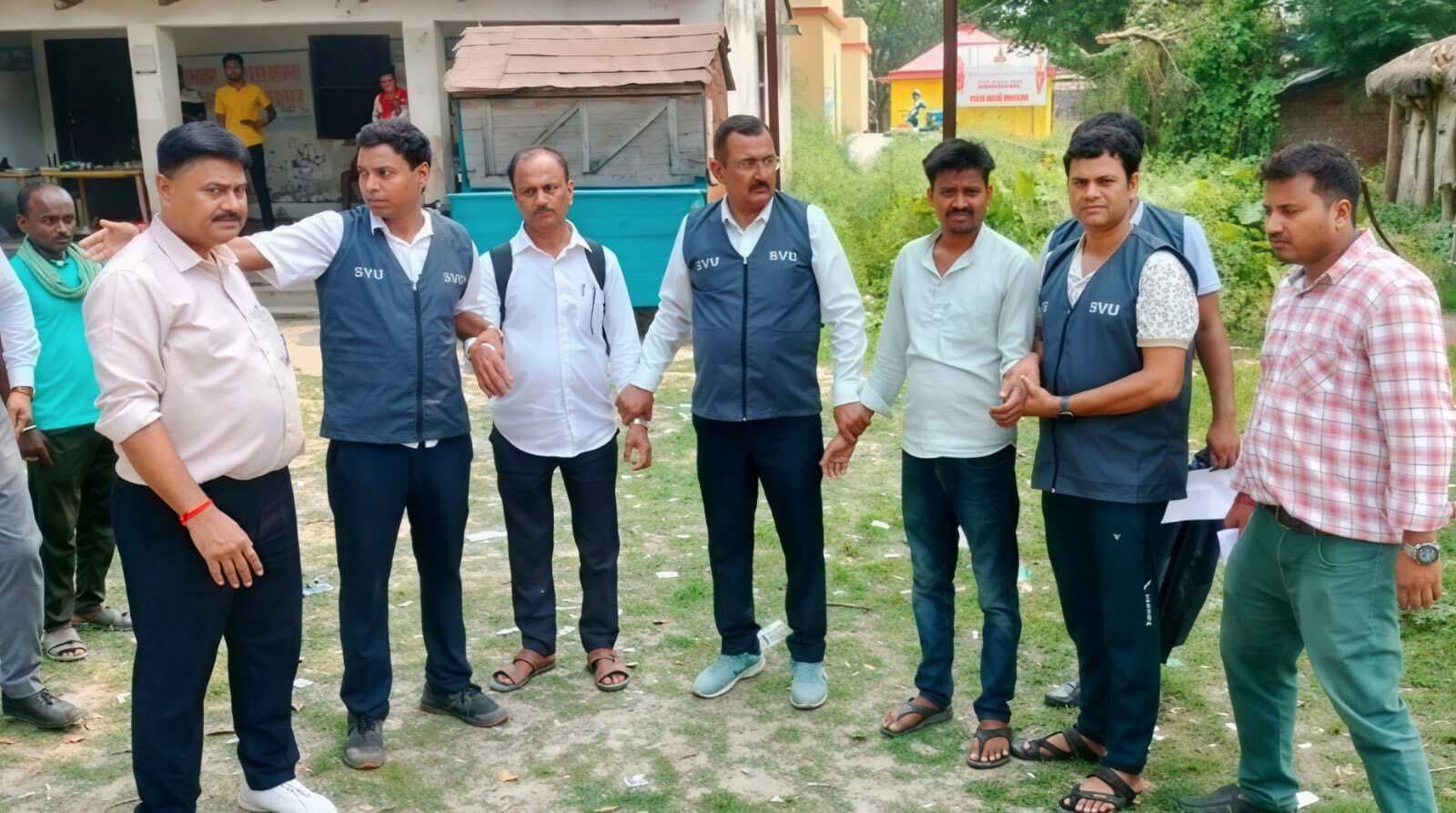 16 हजार की रिश्वत लेते राजस्व कर्मचारी गिरफ्तार