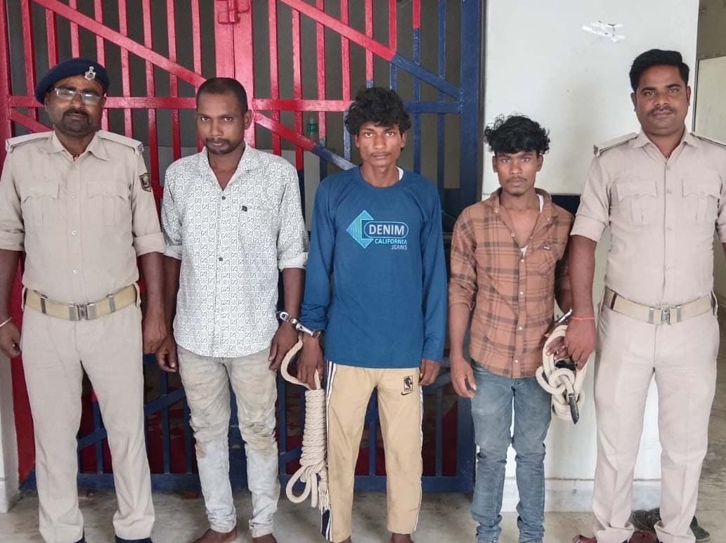 केनगर व चम्पानगर थाना पुलिस ने हंगामा करते पांच शराबी को पकड़ा