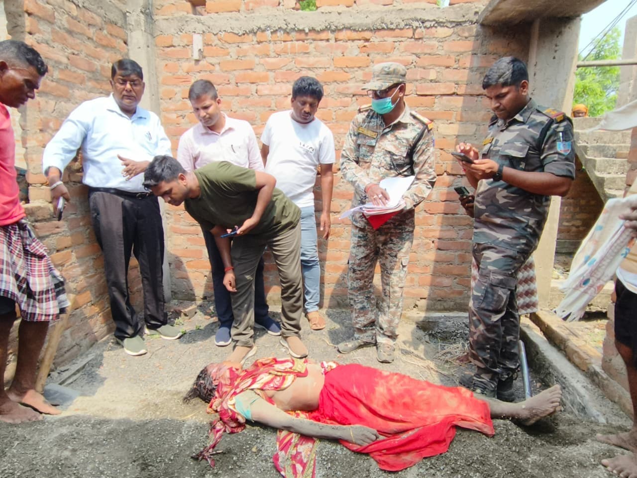 महेशपुर में सनकी पति का खौफनाक कांड : शराब, हिंसा व शक ने उजाड़ दिया पूरा परिवार
