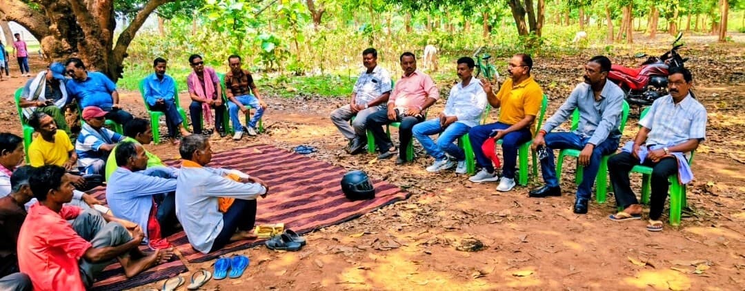 Chakradharpur News : बांध विवाद सुलझाने को दोनों गांवों की बनेगी संयुक्त कमेटी : बीडीओ