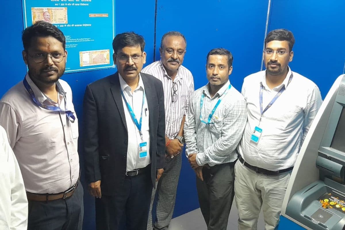 पंजवारा में केनरा बैंक का नया अवतार, अब ATM से पैसे निकालने के साथ जमा भी कर सकेंगे ग्राहक