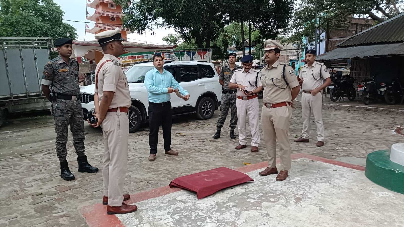 एसपी ने सेमापुर थाना का किया निरीक्षण, दिये निर्देश