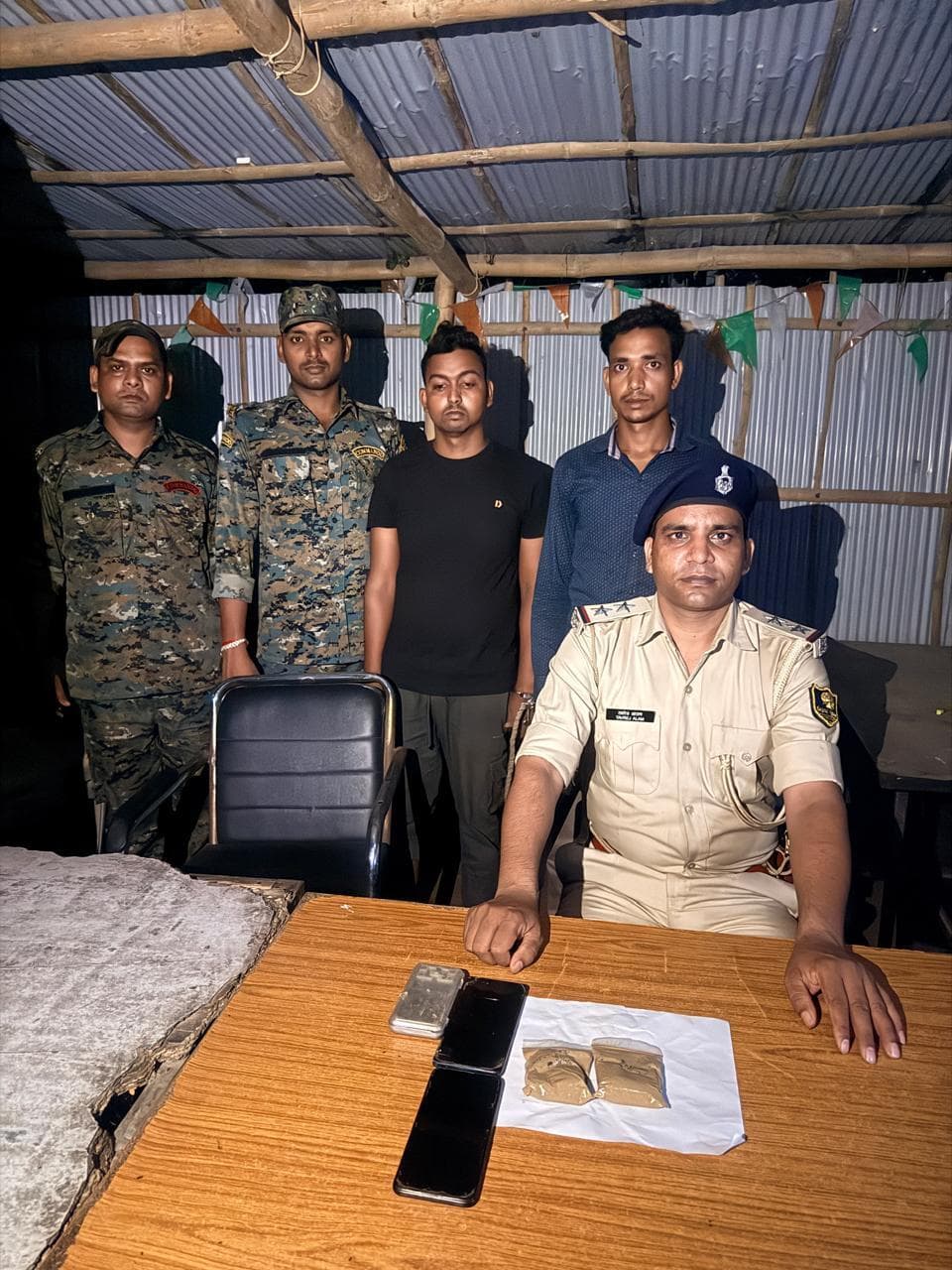 100 ग्राम स्मैक के साथ दो तस्कर गिरफ्तार
