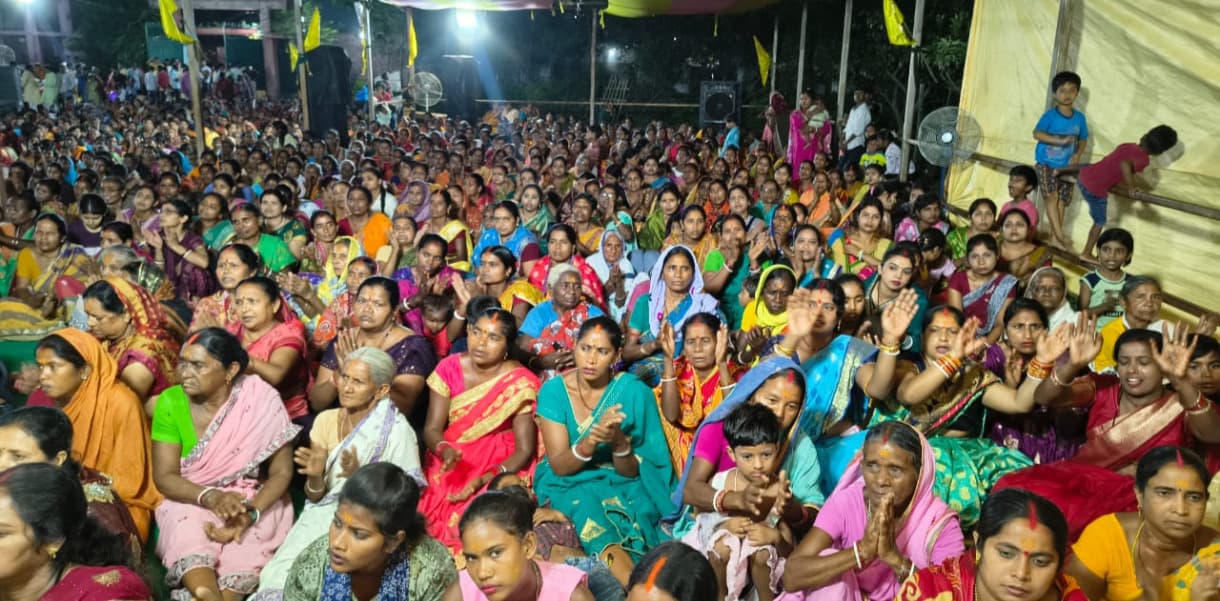 श्रीमदभागवत कथा, हवन व भंडारे में जुटे श्रद्धालु